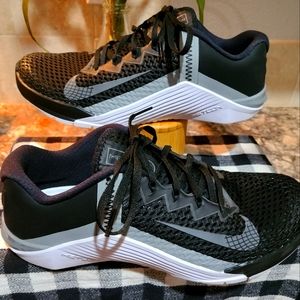 EUC Nike Metcon 6